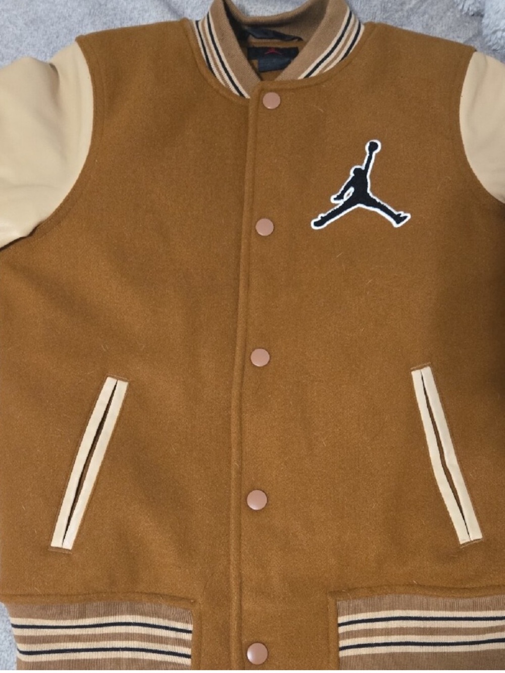Boys Jordan Flight Varsity Bomber Brown Button Snap Jacket Sz. S 8-10yr excellen - Picture 3 of 6